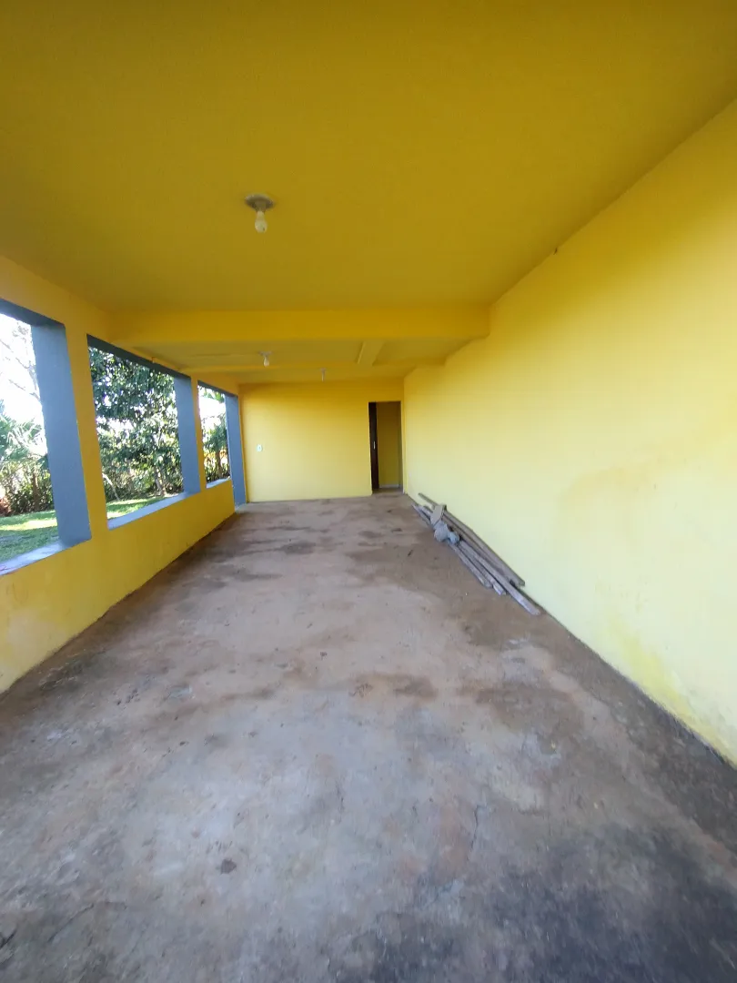 Ch&aacute;cara com piscina &agrave; venda em condom&iacute;nio  Igaratá - 