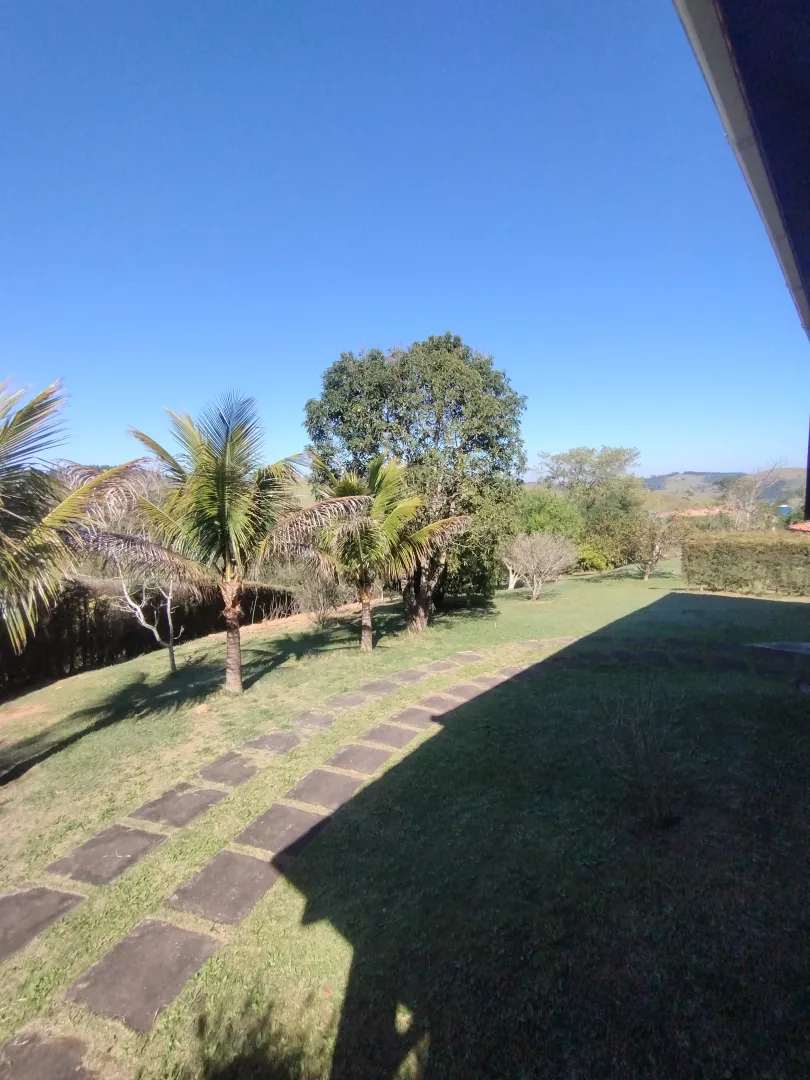 Ch&aacute;cara com piscina &agrave; venda em condom&iacute;nio  Igaratá - 