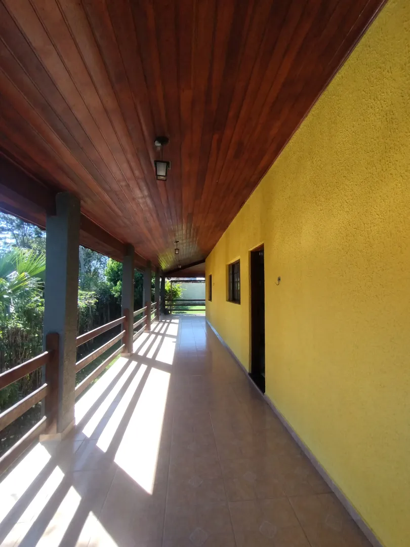 Ch&aacute;cara com piscina &agrave; venda em condom&iacute;nio  Igaratá - 