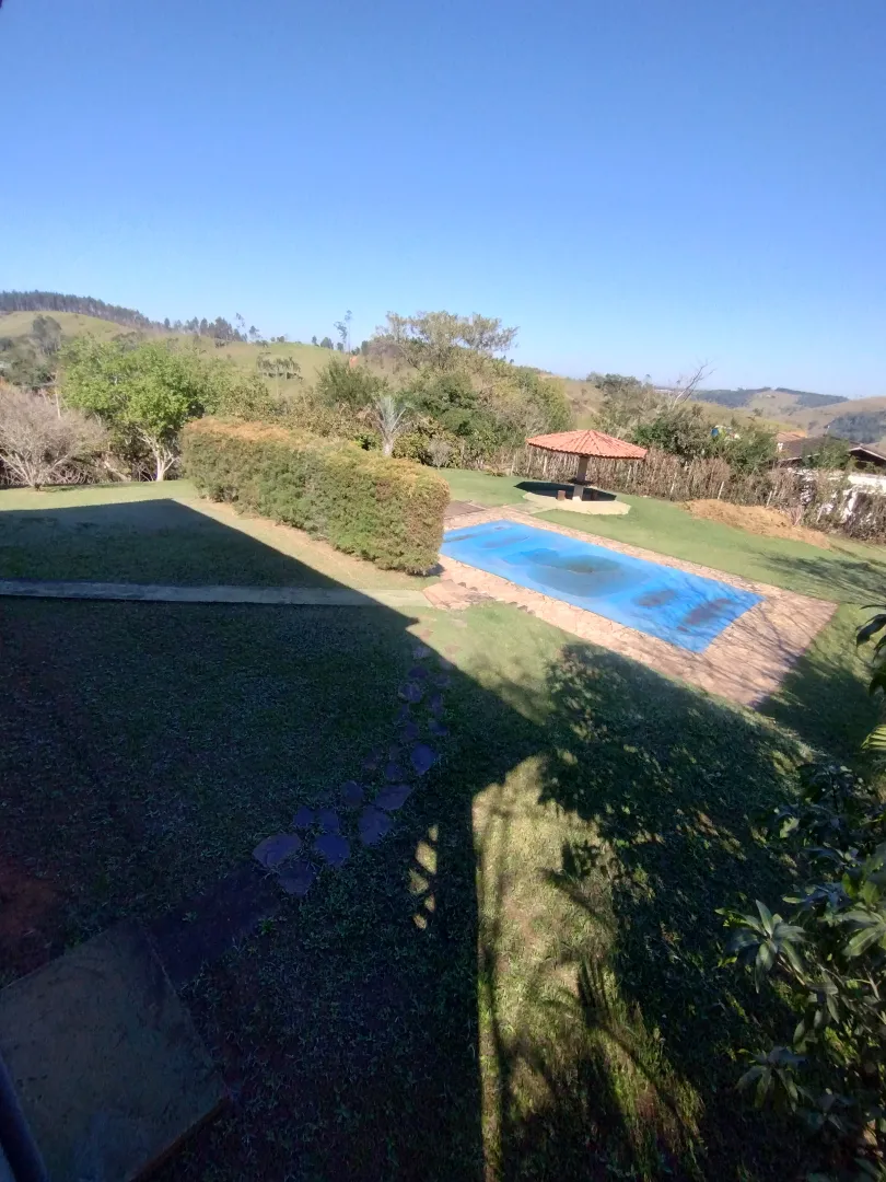 Ch&aacute;cara com piscina &agrave; venda em condom&iacute;nio  Igaratá - 