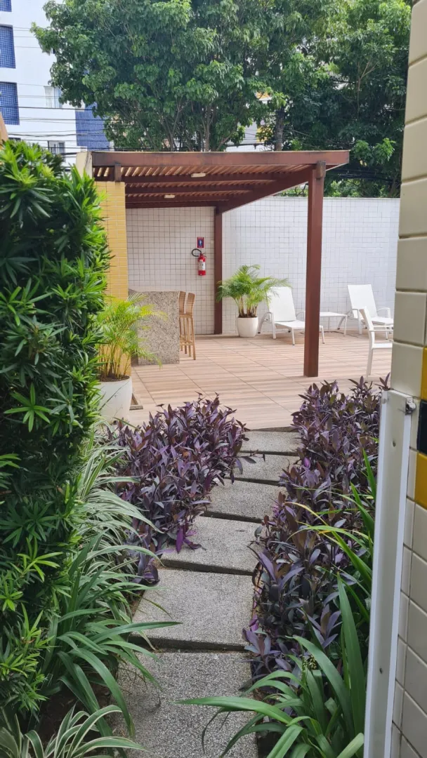 Apartamento &agrave; venda com 106m&sup2; | 3 quartos sendo 1 su&iacute;te | 2 vagas cobertas | Nascente Rua Maria Carolina Recife - 