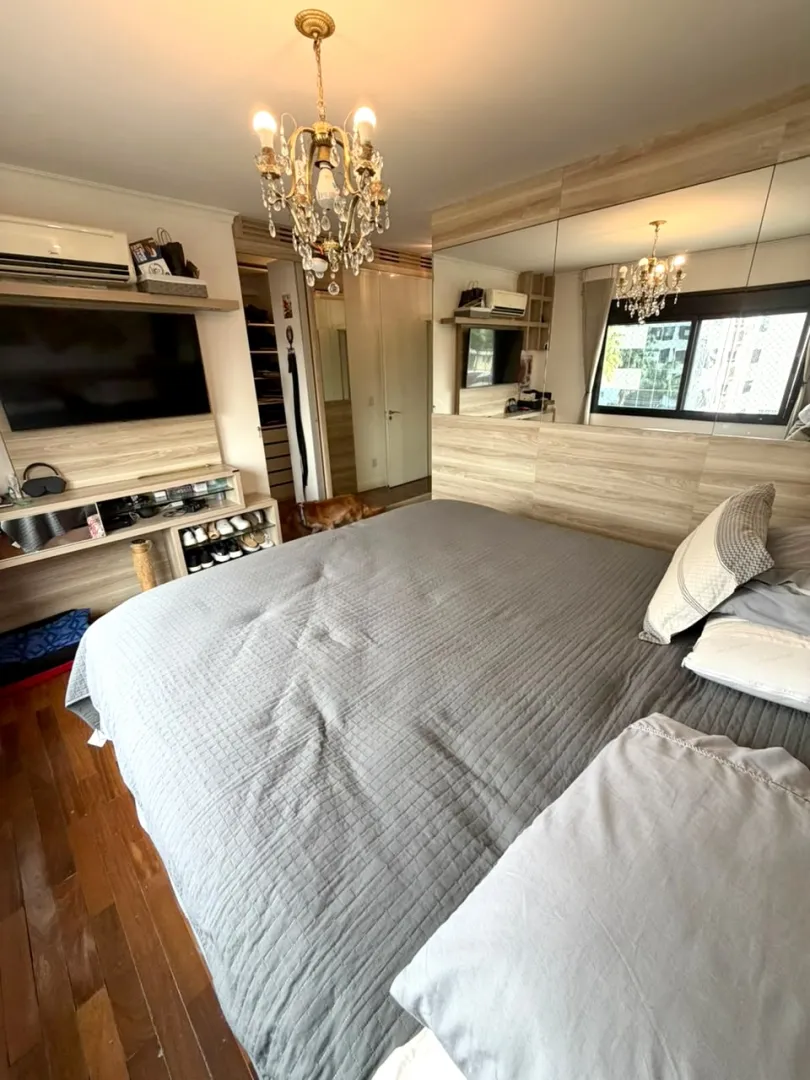 BELLEVUE PLATZ | R$ 2.300.000 | 174M&sup2; | 3 SU&Iacute;TES | LAREIRA | 3 VAGAS | DEP&Oacute;SITO Rua Regente Porto Alegre - 