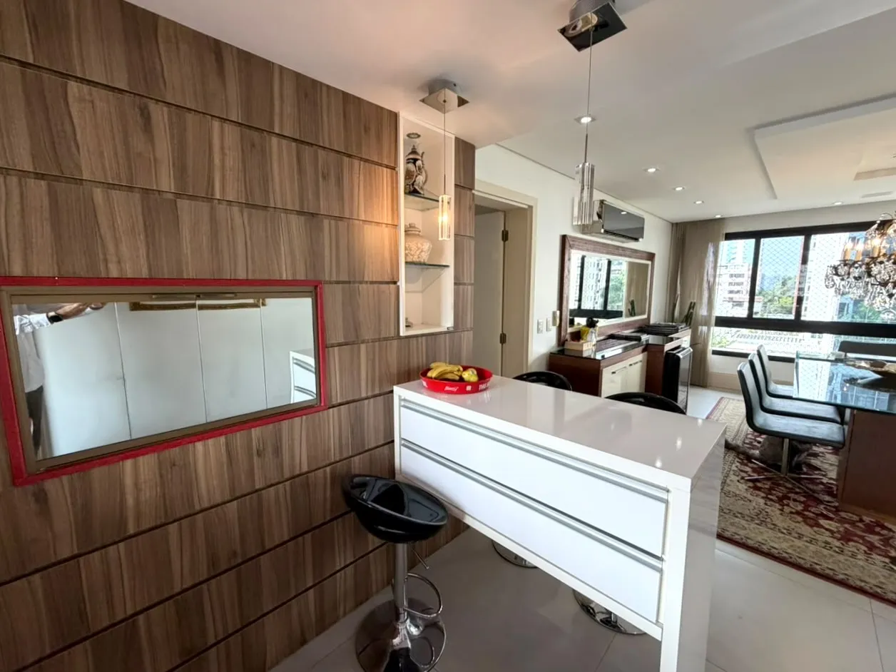 BELLEVUE PLATZ | R$ 2.300.000 | 174M&sup2; | 3 SU&Iacute;TES | LAREIRA | 3 VAGAS | DEP&Oacute;SITO Rua Regente Porto Alegre - 