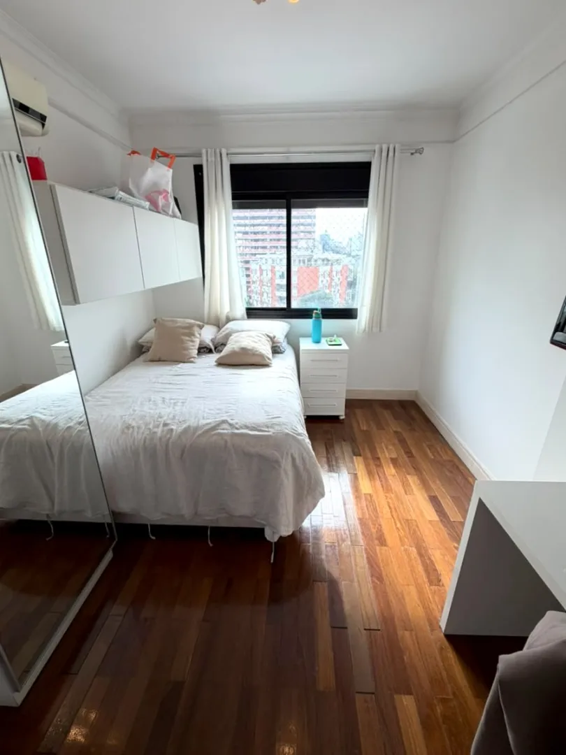 BELLEVUE PLATZ | R$ 2.300.000 | 174M&sup2; | 3 SU&Iacute;TES | LAREIRA | 3 VAGAS | DEP&Oacute;SITO Rua Regente Porto Alegre - 