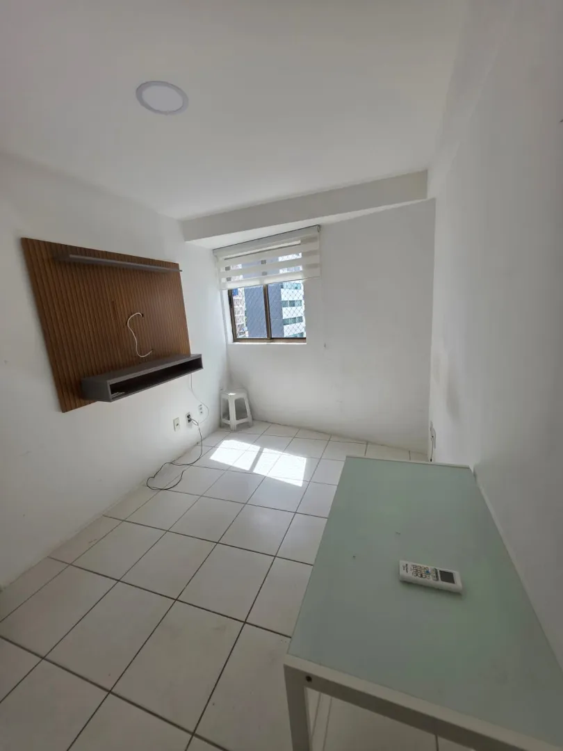 Apartamento &agrave; venda com 48m&sup2; | 2 quartos sendo 1 su&iacute;te | 1 vaga coberta | Porteira fechada Avenida Conselheiro Aguiar Recife - 