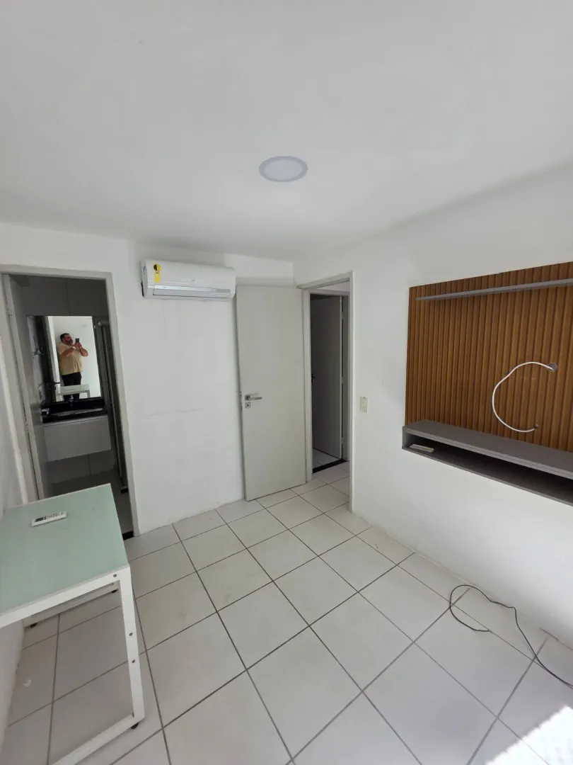 Apartamento &agrave; venda com 48m&sup2; | 2 quartos sendo 1 su&iacute;te | 1 vaga coberta | Porteira fechada Avenida Conselheiro Aguiar Recife - 