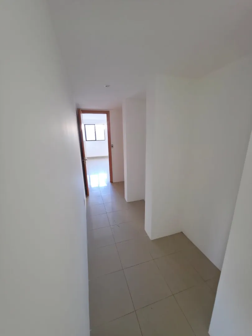 Apartamento &agrave; venda com 130.30m&sup2; | 3 su&iacute;tes | 2 vagas cobertas | Nascente | Varanda Rua Professor Eduardo Wanderley Filho Recife - 