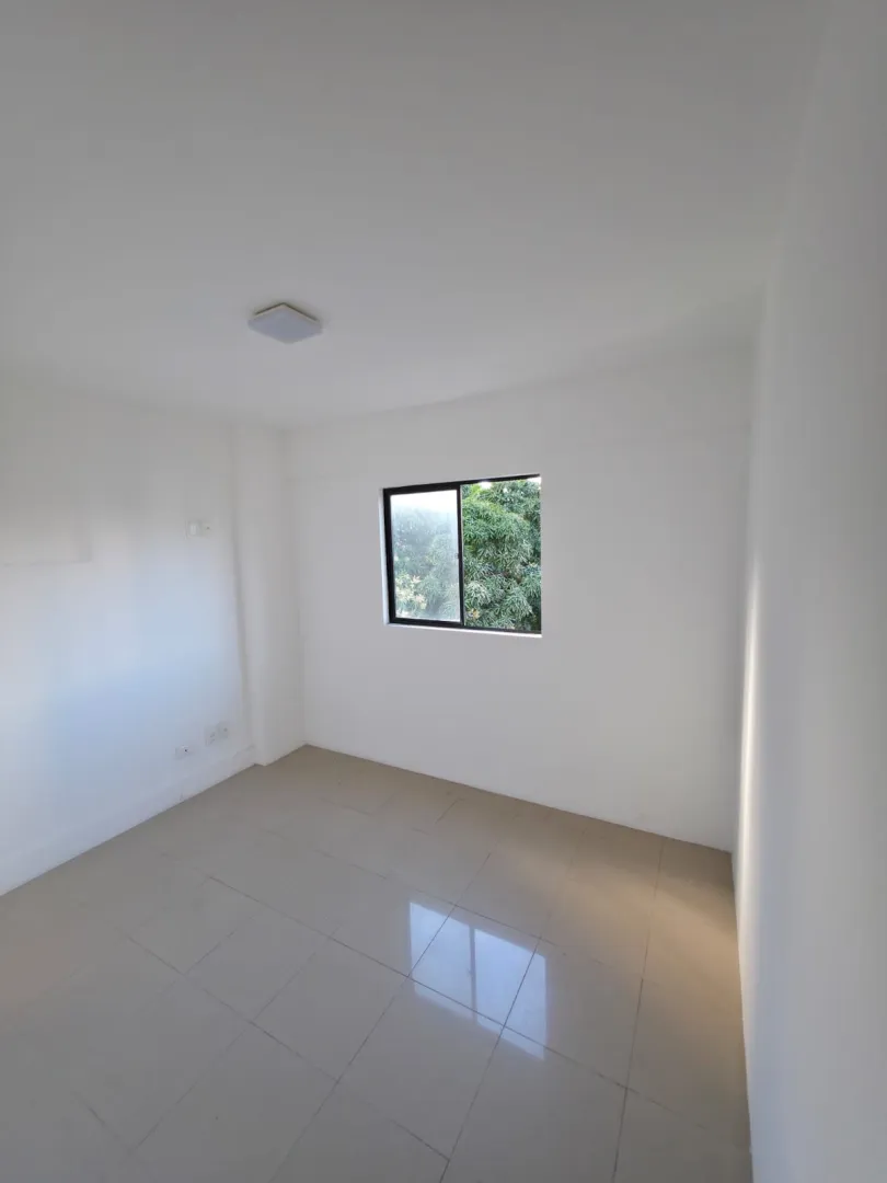 Apartamento &agrave; venda com 130.30m&sup2; | 3 su&iacute;tes | 2 vagas cobertas | Nascente | Varanda Rua Professor Eduardo Wanderley Filho Recife - 