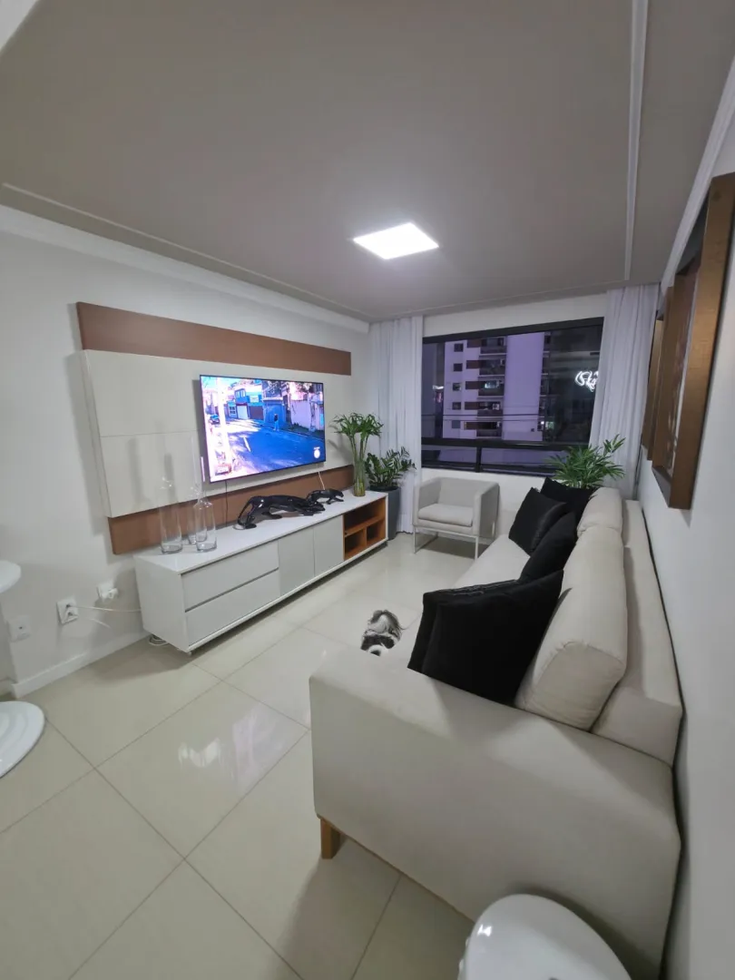 Apartamento &agrave; venda com 97 m&sup2; | 04 quartos sendo 01 su&iacute;te | 2 vagas | Reformado Rua Aviador Severiano Lins Recife - 