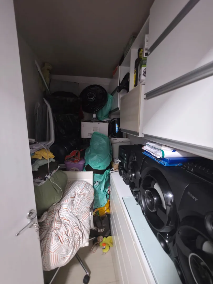 Apartamento &agrave; venda com 97 m&sup2; | 04 quartos sendo 01 su&iacute;te | 2 vagas | Reformado Rua Aviador Severiano Lins Recife - 