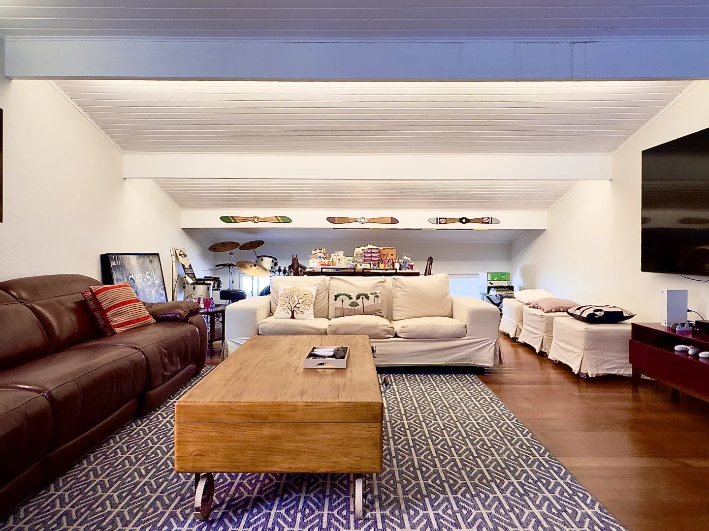VENDO LINDA CASA REFORMADA PISCINA AQUECIDA 4 SU&Iacute;TES EXCELENTE LOCALIZA&Ccedil;&Atilde;O Rua Artur de Souza Marques São Paulo - 