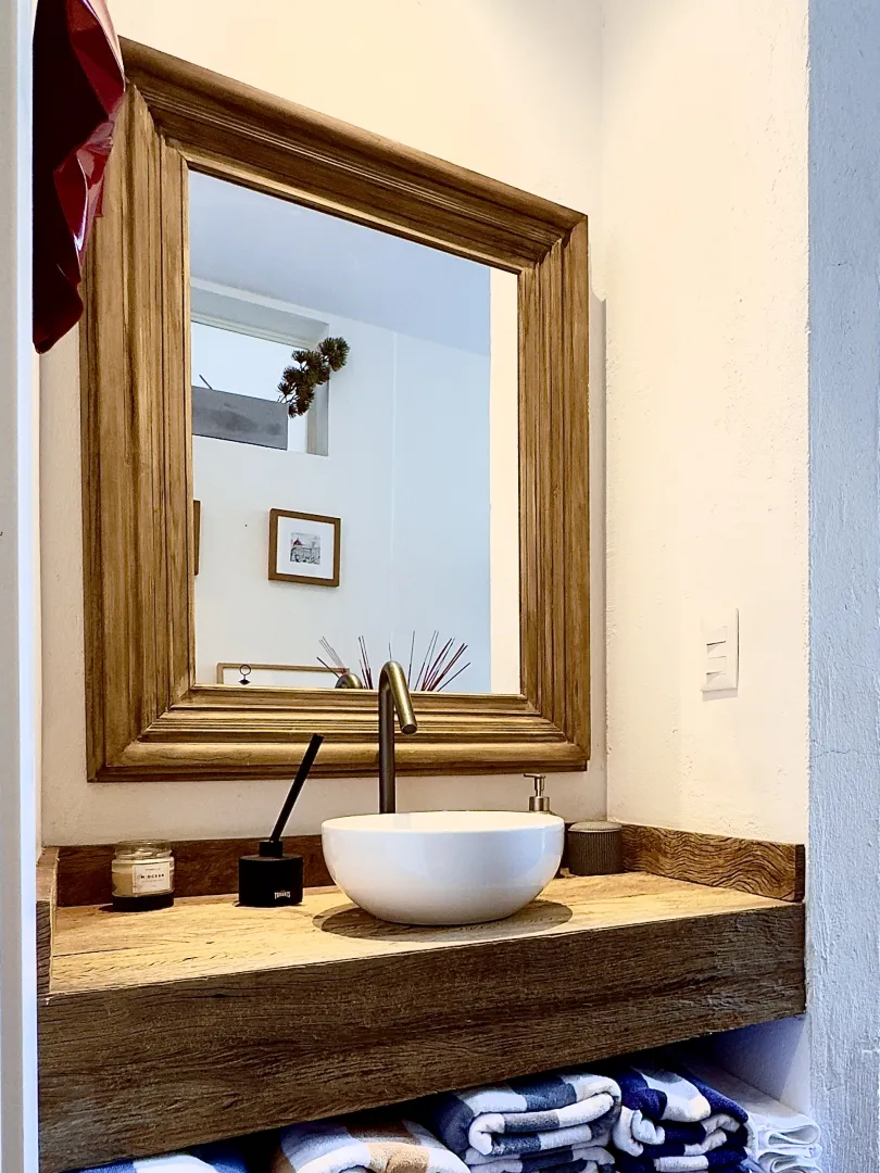 VENDO LINDA CASA REFORMADA PISCINA AQUECIDA 4 SU&Iacute;TES EXCELENTE LOCALIZA&Ccedil;&Atilde;O Rua Artur de Souza Marques São Paulo - 