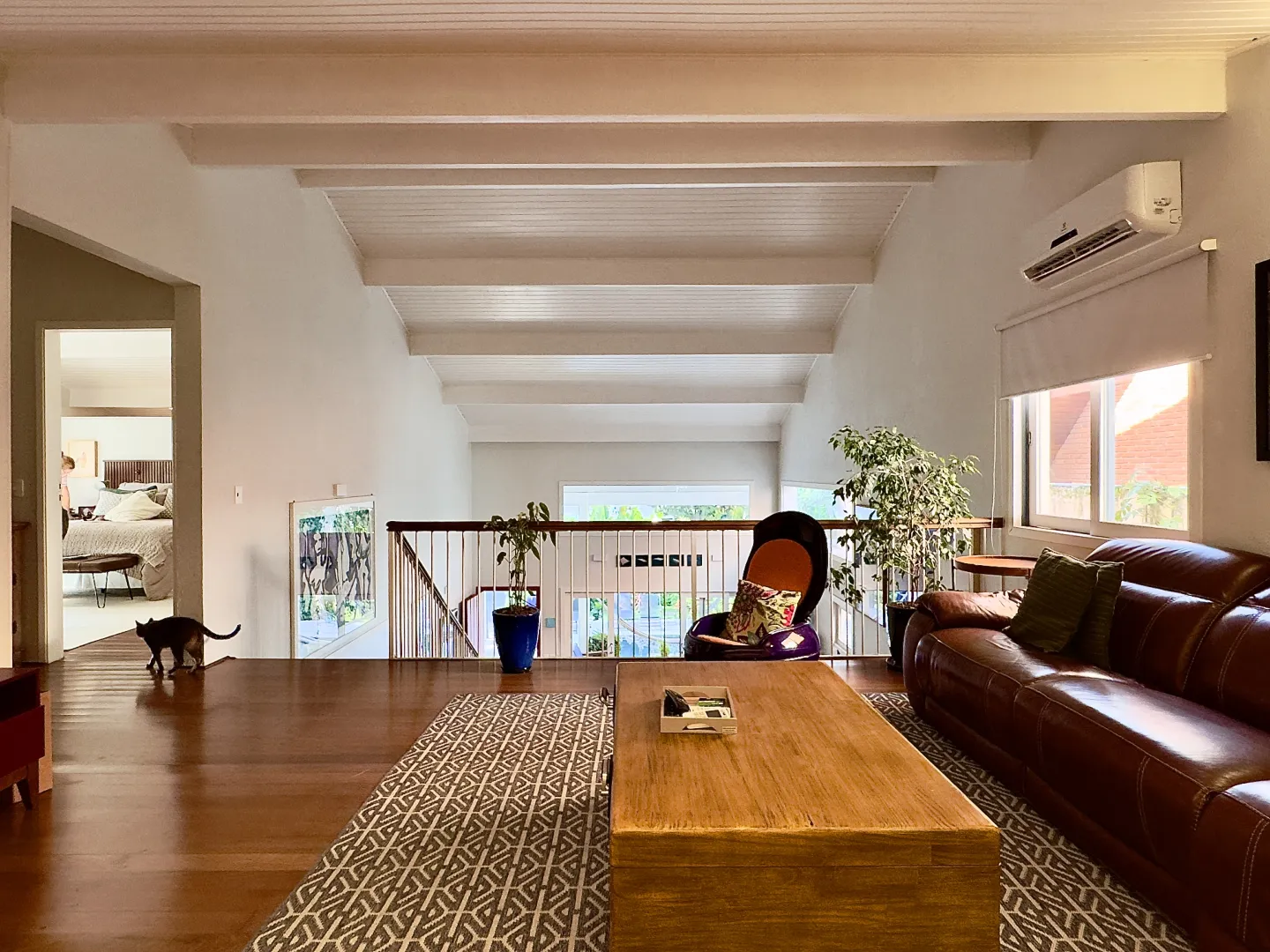 VENDO LINDA CASA REFORMADA PISCINA AQUECIDA 4 SU&Iacute;TES EXCELENTE LOCALIZA&Ccedil;&Atilde;O Rua Artur de Souza Marques São Paulo - 