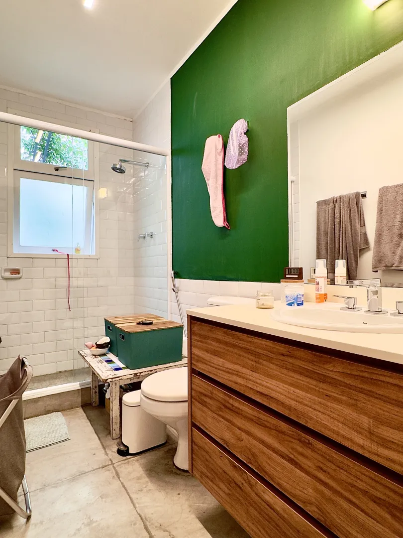 VENDO LINDA CASA REFORMADA PISCINA AQUECIDA 4 SU&Iacute;TES EXCELENTE LOCALIZA&Ccedil;&Atilde;O Rua Artur de Souza Marques São Paulo - 