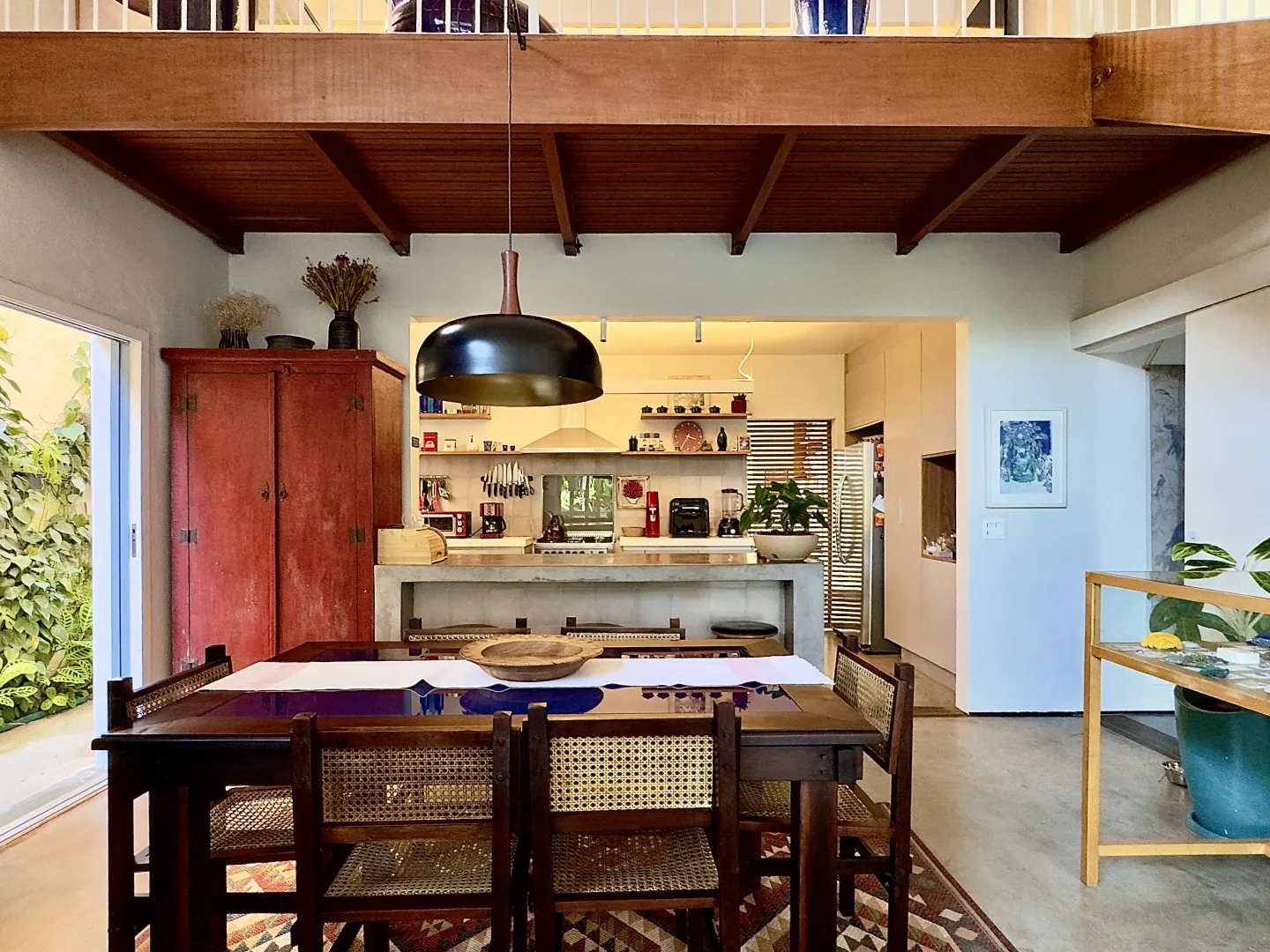 VENDO LINDA CASA REFORMADA PISCINA AQUECIDA 4 SU&Iacute;TES EXCELENTE LOCALIZA&Ccedil;&Atilde;O Rua Artur de Souza Marques São Paulo - 
