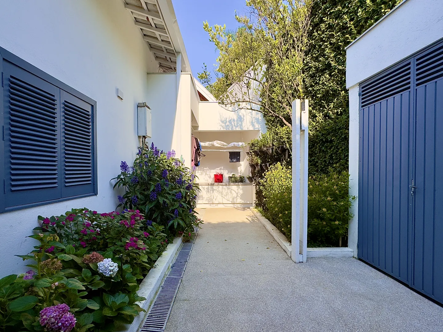 VENDO LINDA CASA REFORMADA PISCINA AQUECIDA 4 SU&Iacute;TES EXCELENTE LOCALIZA&Ccedil;&Atilde;O Rua Artur de Souza Marques São Paulo - 