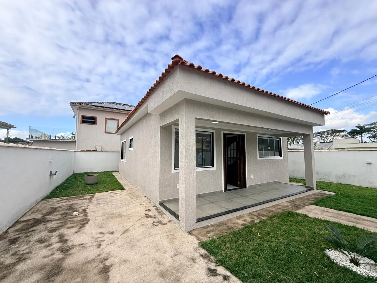 Casa Rec&eacute;m-Constru&iacute;da com 2 Quartos e Quintal | Cotia &ndash; Guapimirim Rua Walcir Moreira Guapimirim - 