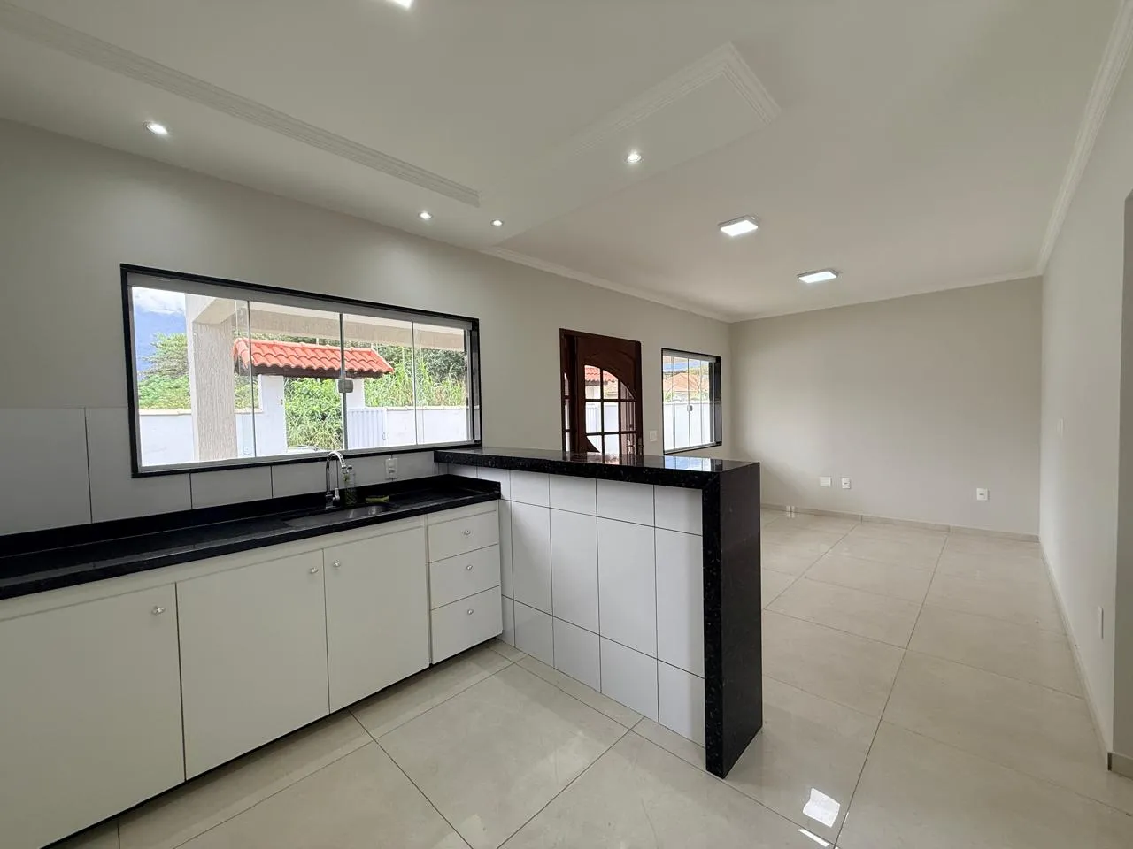Casa Rec&eacute;m-Constru&iacute;da com 2 Quartos e Quintal | Cotia &ndash; Guapimirim Rua Walcir Moreira Guapimirim - 