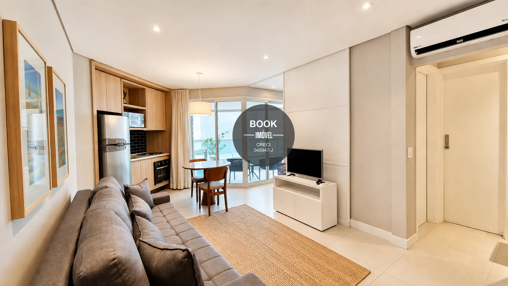 Viva na Quadra da Praia | Apartamento Mobiliado na Pomp&eacute;ia &ndash; Santos   Av. Mal. Floriano Peixoto Santos - 