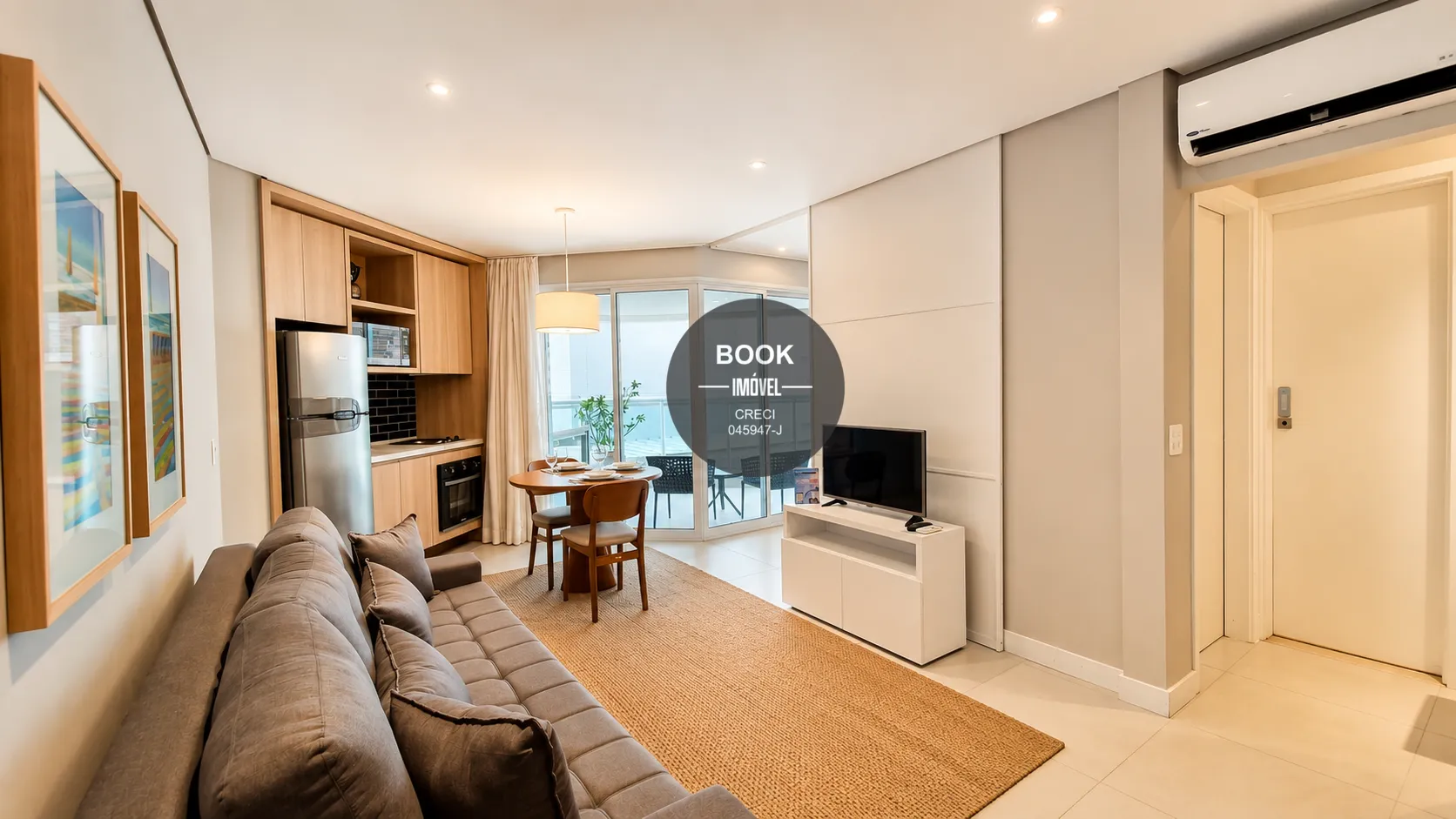 Viva na Quadra da Praia | Apartamento Mobiliado na Pomp&eacute;ia &ndash; Santos   Av. Mal. Floriano Peixoto Santos - 