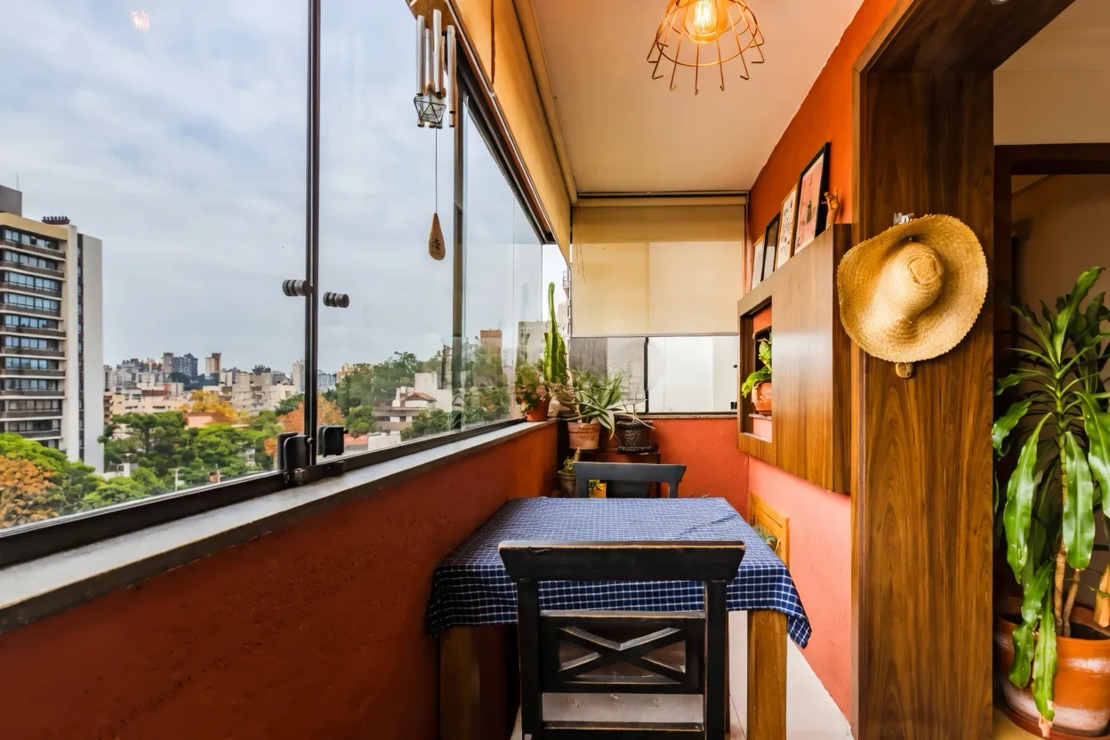 R$ 590.000 - LINDO APARTAMENTO - 75M2 - 2 DORM - SU&Iacute;TE - VISTA - 1 VAGA - DEP&Oacute;SITO Rua Felipe de Oliveira Porto Alegre - 