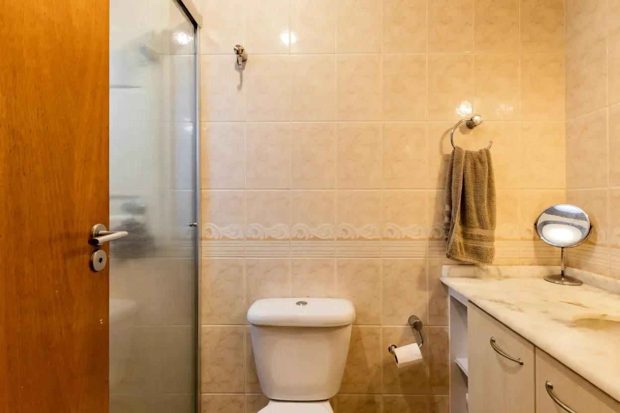 R$ 590.000 - LINDO APARTAMENTO - 75M2 - 2 DORM - SU&Iacute;TE - VISTA - 1 VAGA - DEP&Oacute;SITO Rua Felipe de Oliveira Porto Alegre - 
