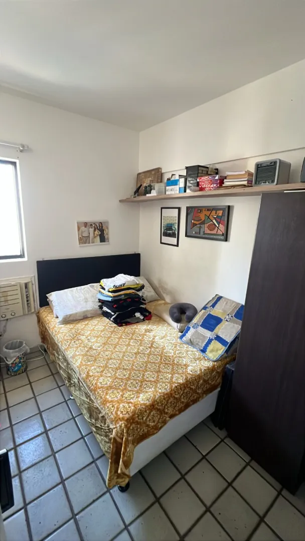 Apartamento &agrave; venda em Boa Viagem | 4 Quartos sendo 2 su&iacute;tes | 4 vagas | Nascente Rua Setúbal Recife - 
