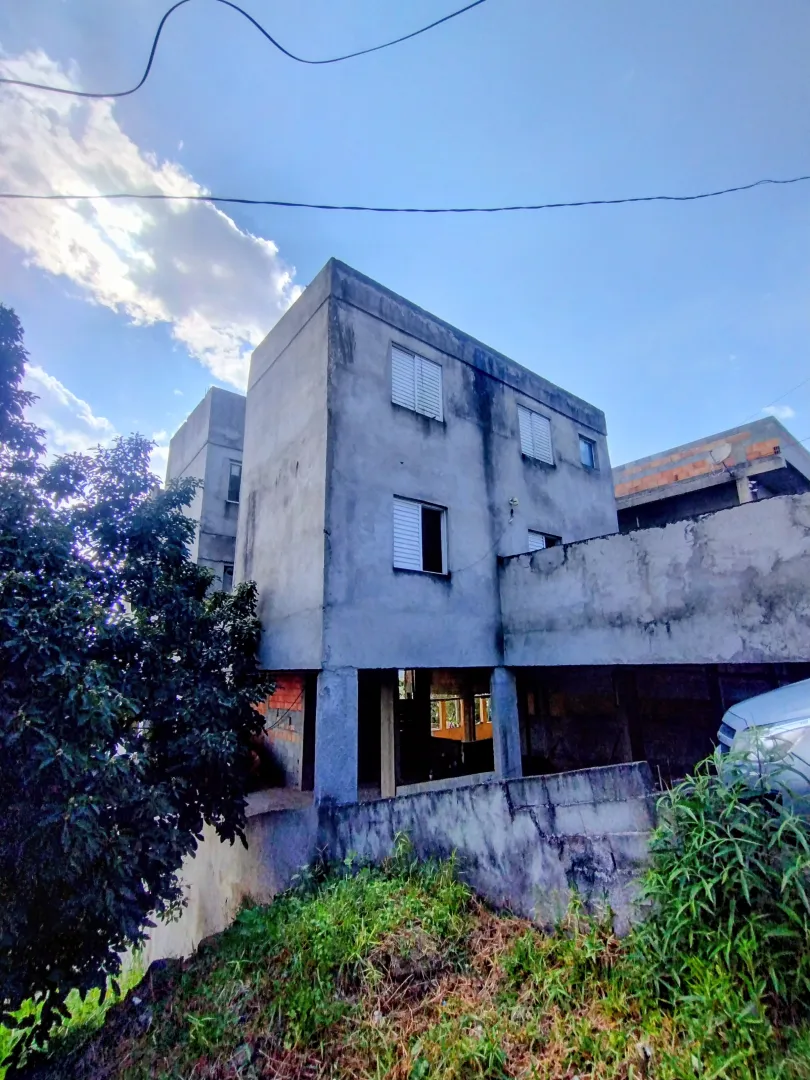 Pr&eacute;dio de apartamentos &agrave; venda no Centro de Igarat&aacute;  Igaratá - 