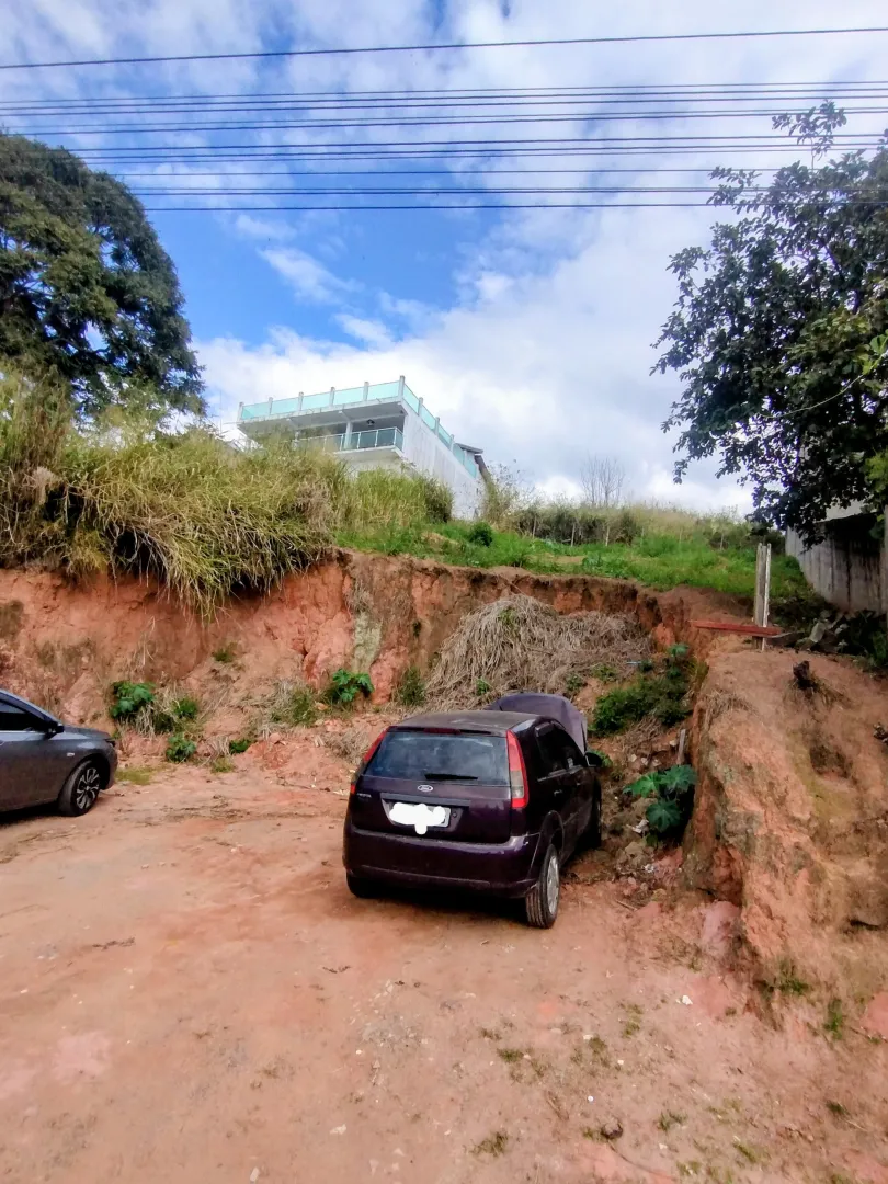 Terreno &agrave; venda no Centro de Igarat&aacute;  Igaratá - 