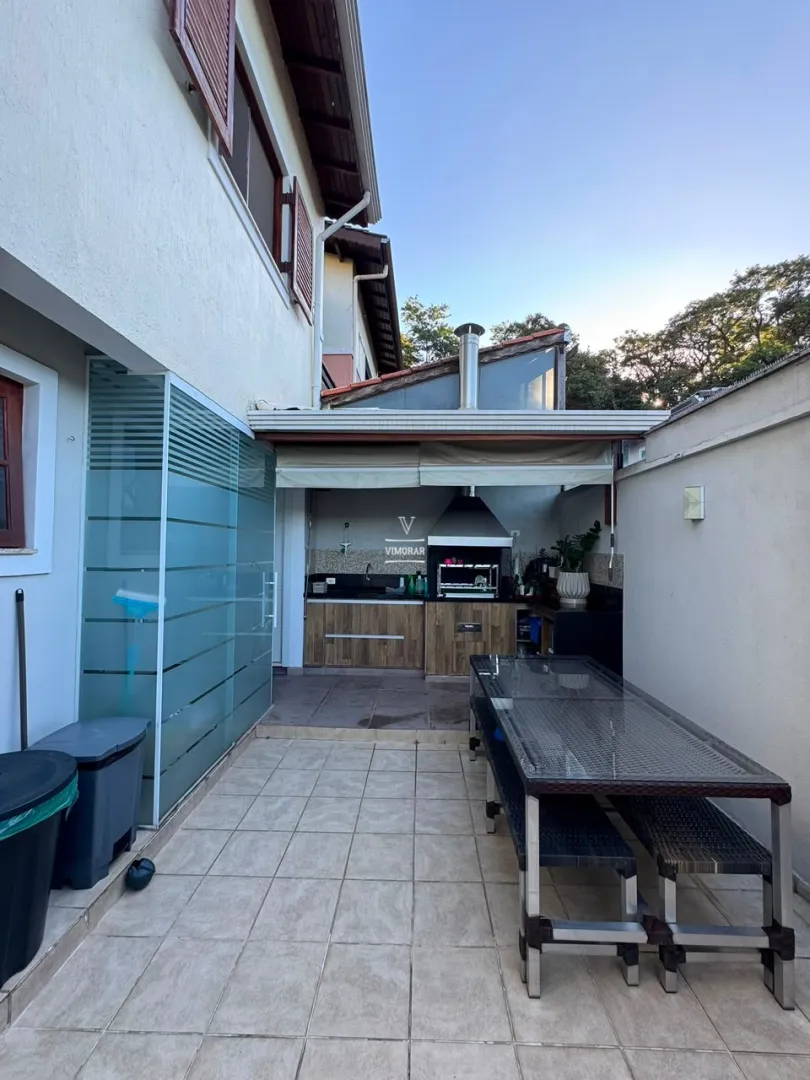 Casa em condom&iacute;nio fechado 4 dormit&oacute;rios sendo 3 su&iacute;tes + 4 vagas de garagem  Guarulhos - 