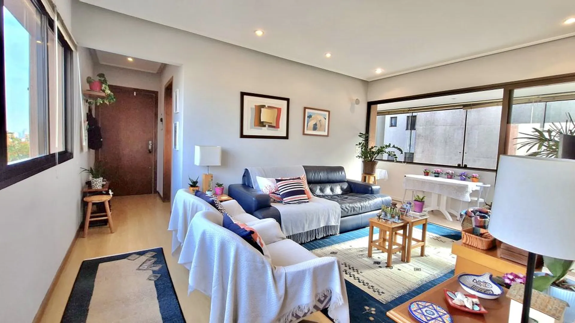 R$ 738.000 - LIND&Iacute;SSIMO APARTAMENTO - 90M2 - 2 DORM  - VISTA - 2 VAGAS - DEP&Oacute;SITO Rua Faria Santos Porto Alegre - 