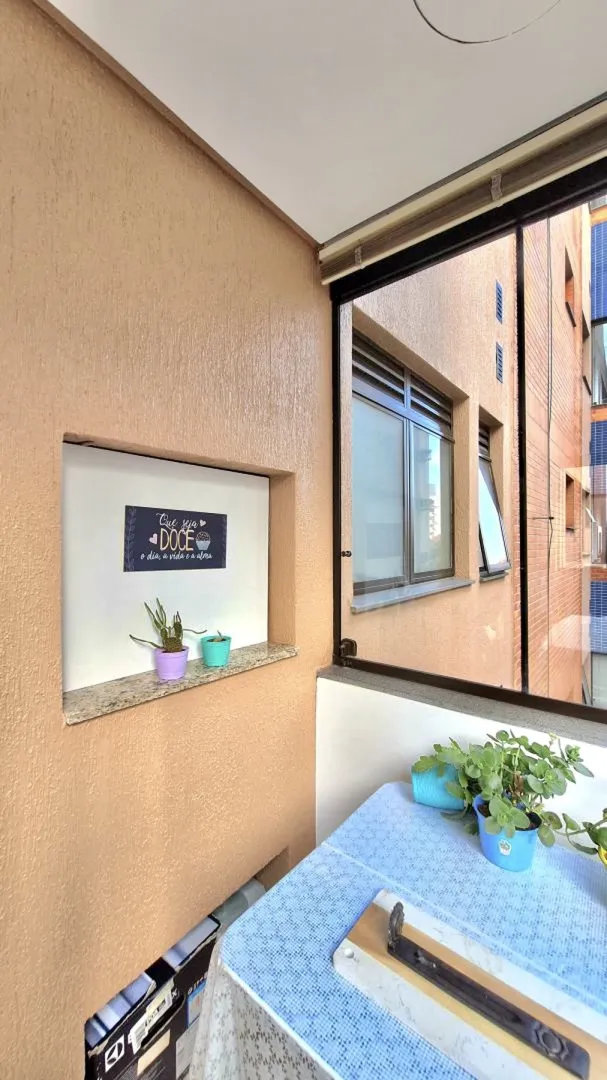 R$ 738.000 - LIND&Iacute;SSIMO APARTAMENTO - 90M2 - 2 DORM  - VISTA - 2 VAGAS - DEP&Oacute;SITO Rua Faria Santos Porto Alegre - 