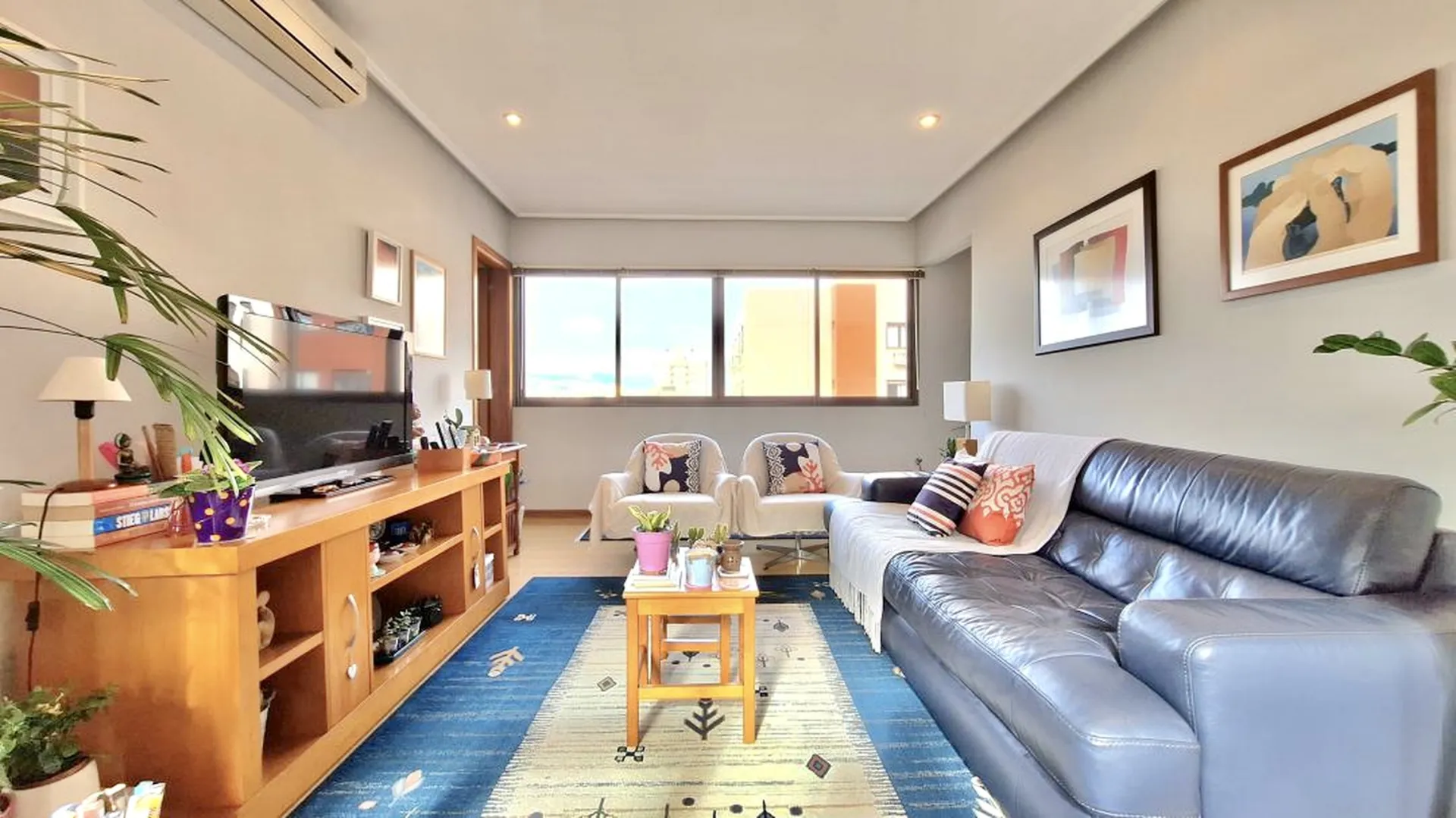 R$ 738.000 - LIND&Iacute;SSIMO APARTAMENTO - 90M2 - 2 DORM  - VISTA - 2 VAGAS - DEP&Oacute;SITO Rua Faria Santos Porto Alegre - 