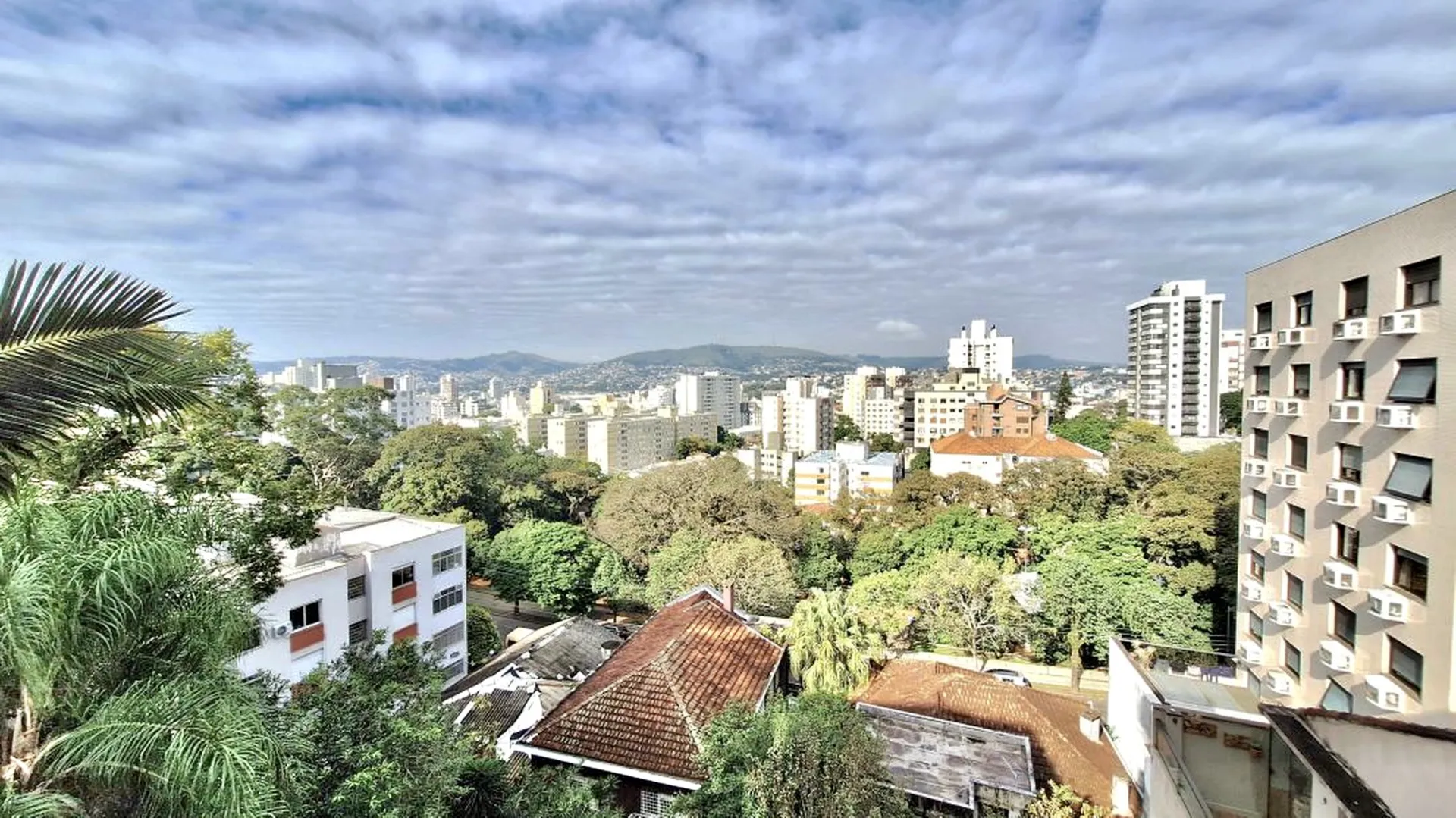 R$ 738.000 - LIND&Iacute;SSIMO APARTAMENTO - 90M2 - 2 DORM  - VISTA - 2 VAGAS - DEP&Oacute;SITO Rua Faria Santos Porto Alegre - 
