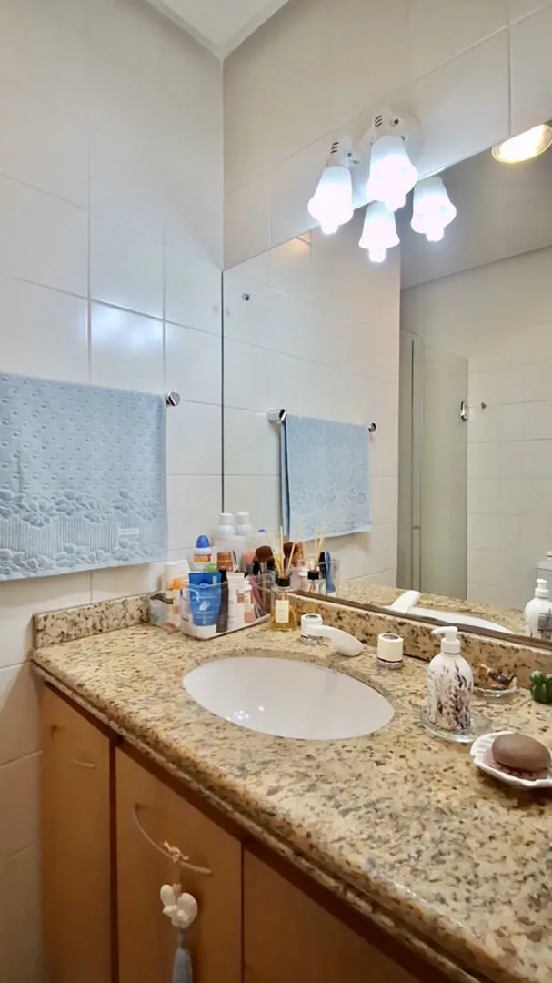 R$ 738.000 - LIND&Iacute;SSIMO APARTAMENTO - 90M2 - 2 DORM  - VISTA - 2 VAGAS - DEP&Oacute;SITO Rua Faria Santos Porto Alegre - 