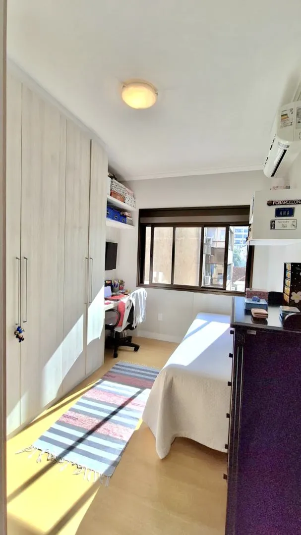 R$ 738.000 - LIND&Iacute;SSIMO APARTAMENTO - 90M2 - 2 DORM  - VISTA - 2 VAGAS - DEP&Oacute;SITO Rua Faria Santos Porto Alegre - 