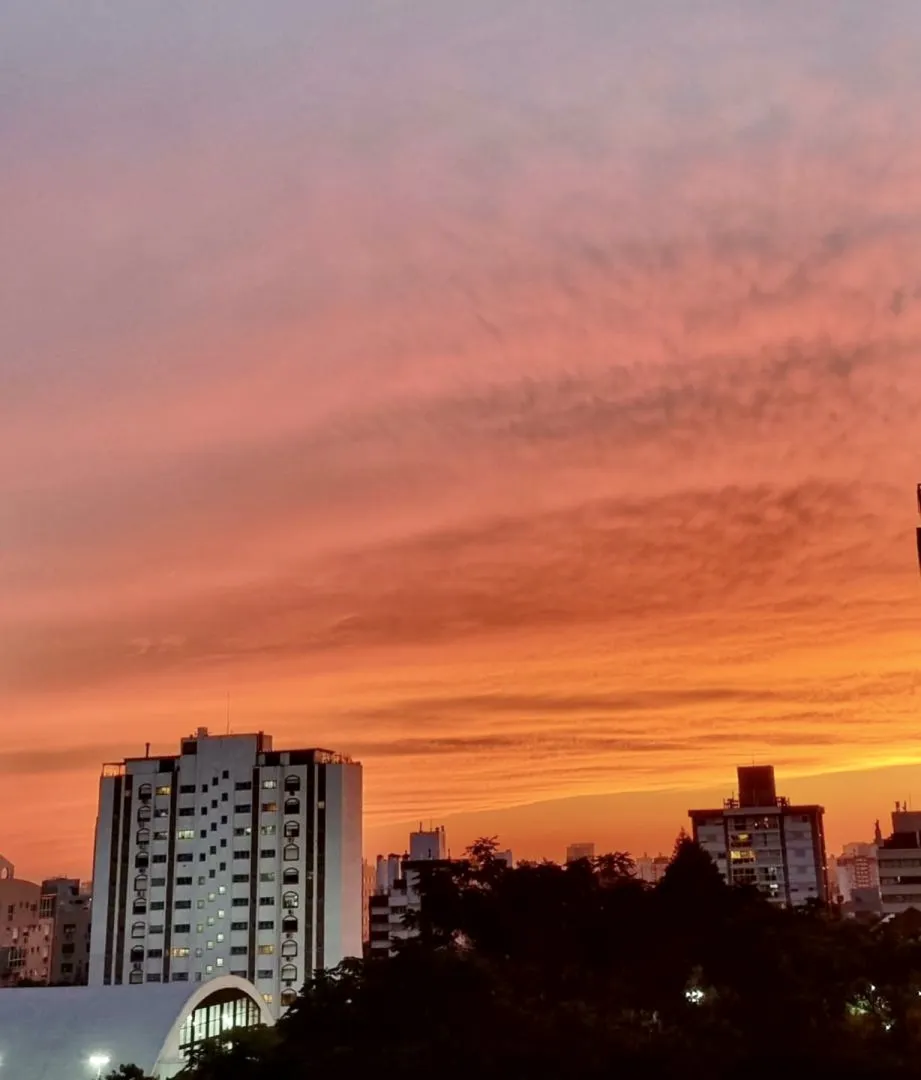R$ 738.000 - LIND&Iacute;SSIMO APARTAMENTO - 90M2 - 2 DORM  - VISTA - 2 VAGAS - DEP&Oacute;SITO Rua Faria Santos Porto Alegre - 