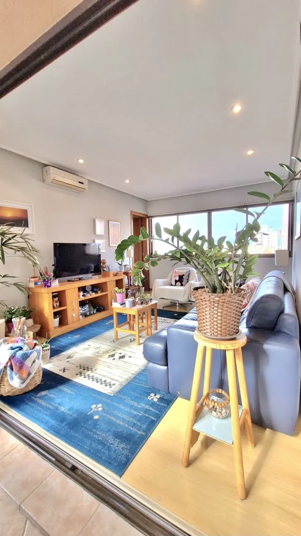 R$ 738.000 - LIND&Iacute;SSIMO APARTAMENTO - 90M2 - 2 DORM  - VISTA - 2 VAGAS - DEP&Oacute;SITO Rua Faria Santos Porto Alegre - 