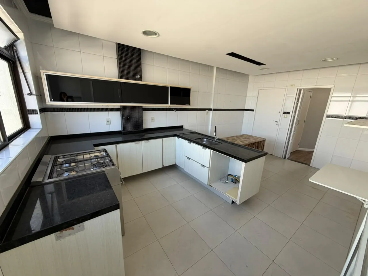 COBERTURA DUPLEX &Agrave; VENDA NO EMBAR&Eacute; &ndash; 255 m&sup2; COM PISCINA PRIVATIVA Avenida Doutor Epitácio Pessoa Santos - 