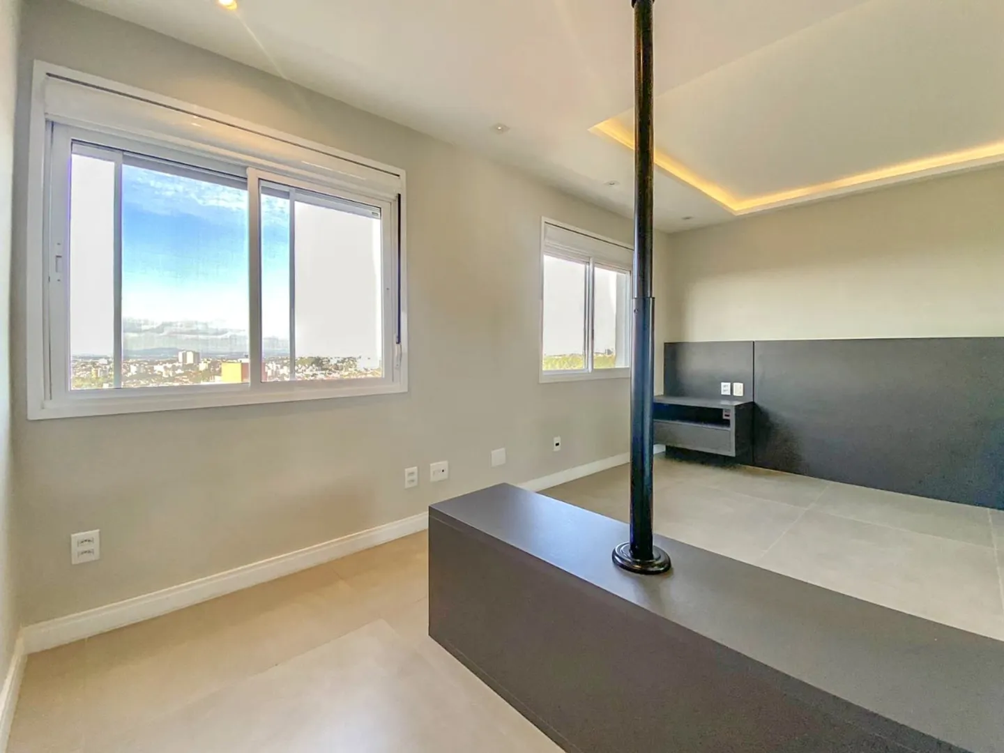 R$ 450.000 - CONDOM&Iacute;NIO MATTIZE - 64M2 - 1 DORM - SU&Iacute;TE - VISTA - 2 VAGAS Rua João Ernesto Schmidt Porto Alegre - 