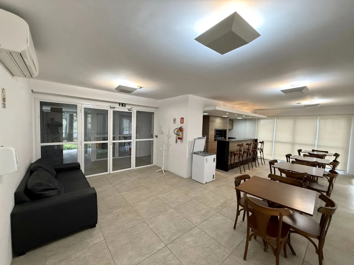 R$ 450.000 - CONDOM&Iacute;NIO MATTIZE - 64M2 - 1 DORM - SU&Iacute;TE - VISTA - 2 VAGAS Rua João Ernesto Schmidt Porto Alegre - 
