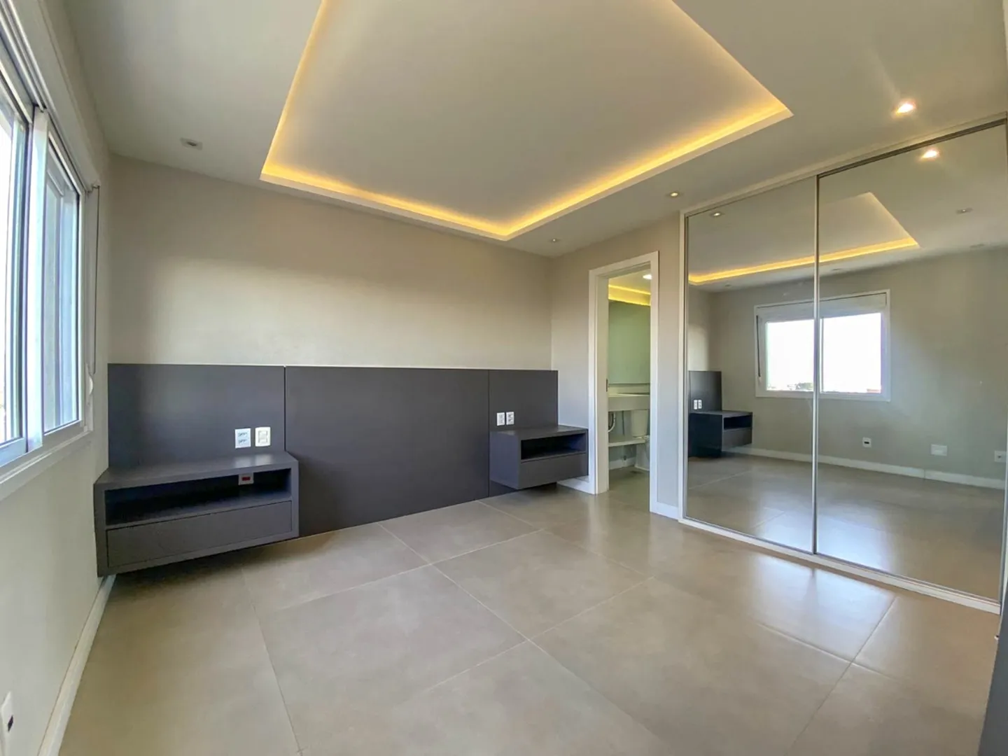 R$ 450.000 - CONDOM&Iacute;NIO MATTIZE - 64M2 - 1 DORM - SU&Iacute;TE - VISTA - 2 VAGAS Rua João Ernesto Schmidt Porto Alegre - 