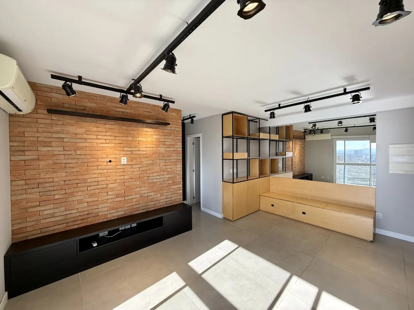 R$ 450.000 - CONDOM&Iacute;NIO MATTIZE - 64M2 - 1 DORM - SU&Iacute;TE - VISTA - 2 VAGAS Rua João Ernesto Schmidt Porto Alegre - 