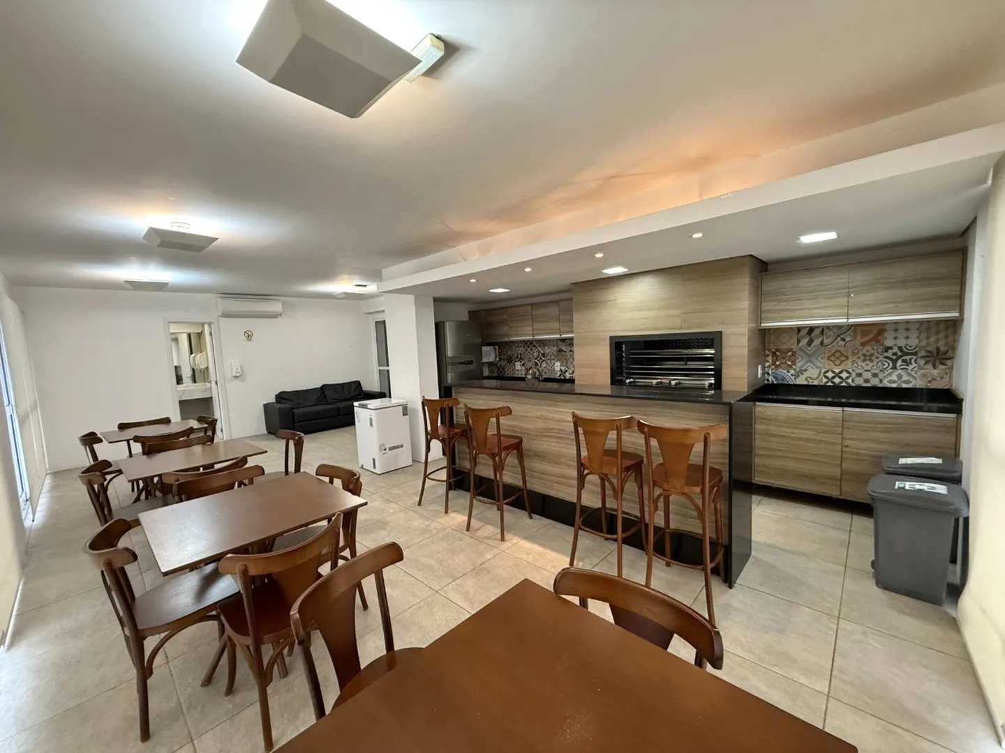 R$ 450.000 - CONDOM&Iacute;NIO MATTIZE - 64M2 - 1 DORM - SU&Iacute;TE - VISTA - 2 VAGAS Rua João Ernesto Schmidt Porto Alegre - 