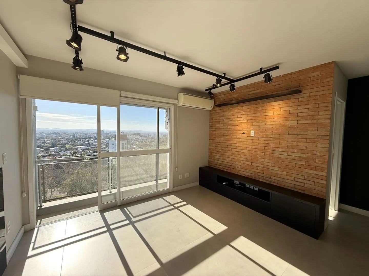 R$ 450.000 - CONDOM&Iacute;NIO MATTIZE - 64M2 - 1 DORM - SU&Iacute;TE - VISTA - 2 VAGAS Rua João Ernesto Schmidt Porto Alegre - 