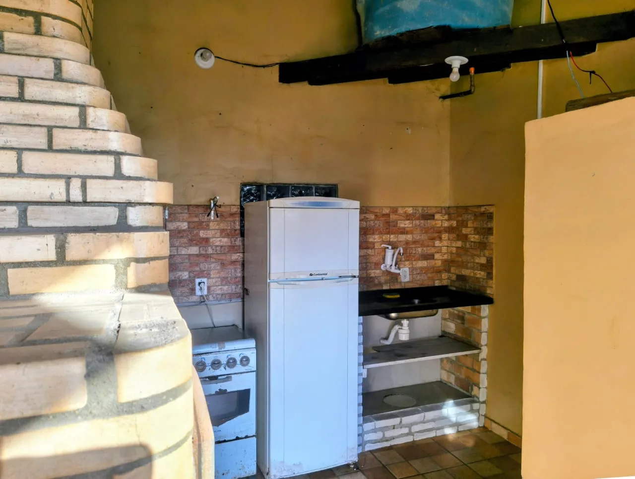 Casa Kitnet Triplex &agrave; Venda em Aquarius, Tamoios &ndash; Cabo Frio Rua da Torre Cabo Frio - 