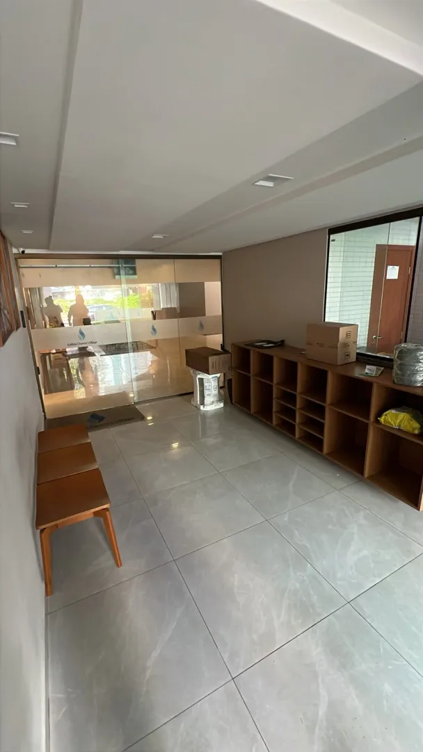 Apartamento &agrave; venda com 135,53m&sup2; | 4 Quartos sendo 3 su&iacute;tes | Varanda | Boa Viagem Rua Luís de Farias Barbosa Recife - 