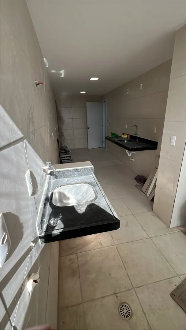 Apartamento &agrave; venda com 135,53m&sup2; | 4 Quartos sendo 3 su&iacute;tes | Varanda | Boa Viagem Rua Luís de Farias Barbosa Recife - 