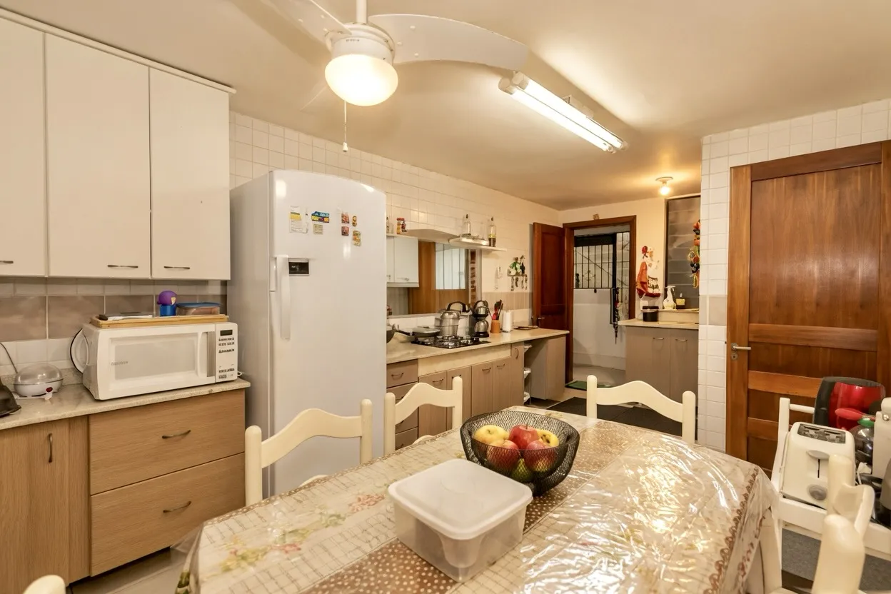 R$ 1.595.000 - MORADA DA ENCOSTA - DE FRENTE - 259M2 - 3 DORM - SU&Iacute;TE - VISTA - 2 VAGAS Rua Monroe Porto Alegre - 