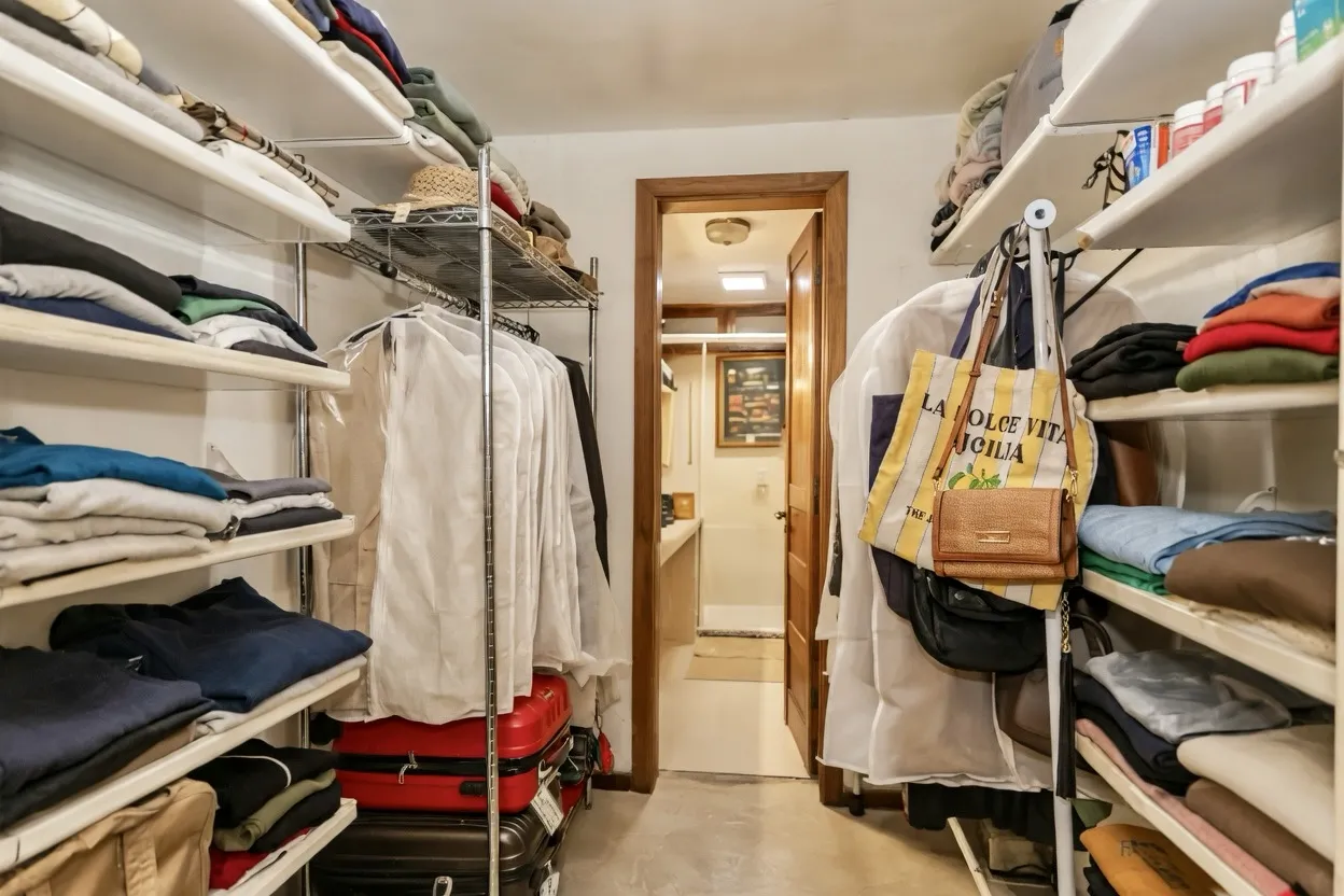R$ 1.595.000 - MORADA DA ENCOSTA - DE FRENTE - 259M2 - 3 DORM - SU&Iacute;TE - VISTA - 2 VAGAS Rua Monroe Porto Alegre - 